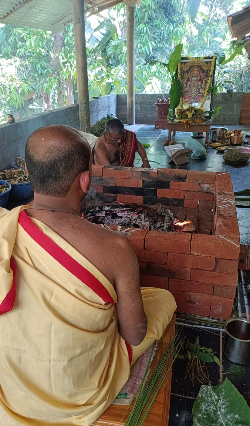 Homa at the brick kunda, Yellapura